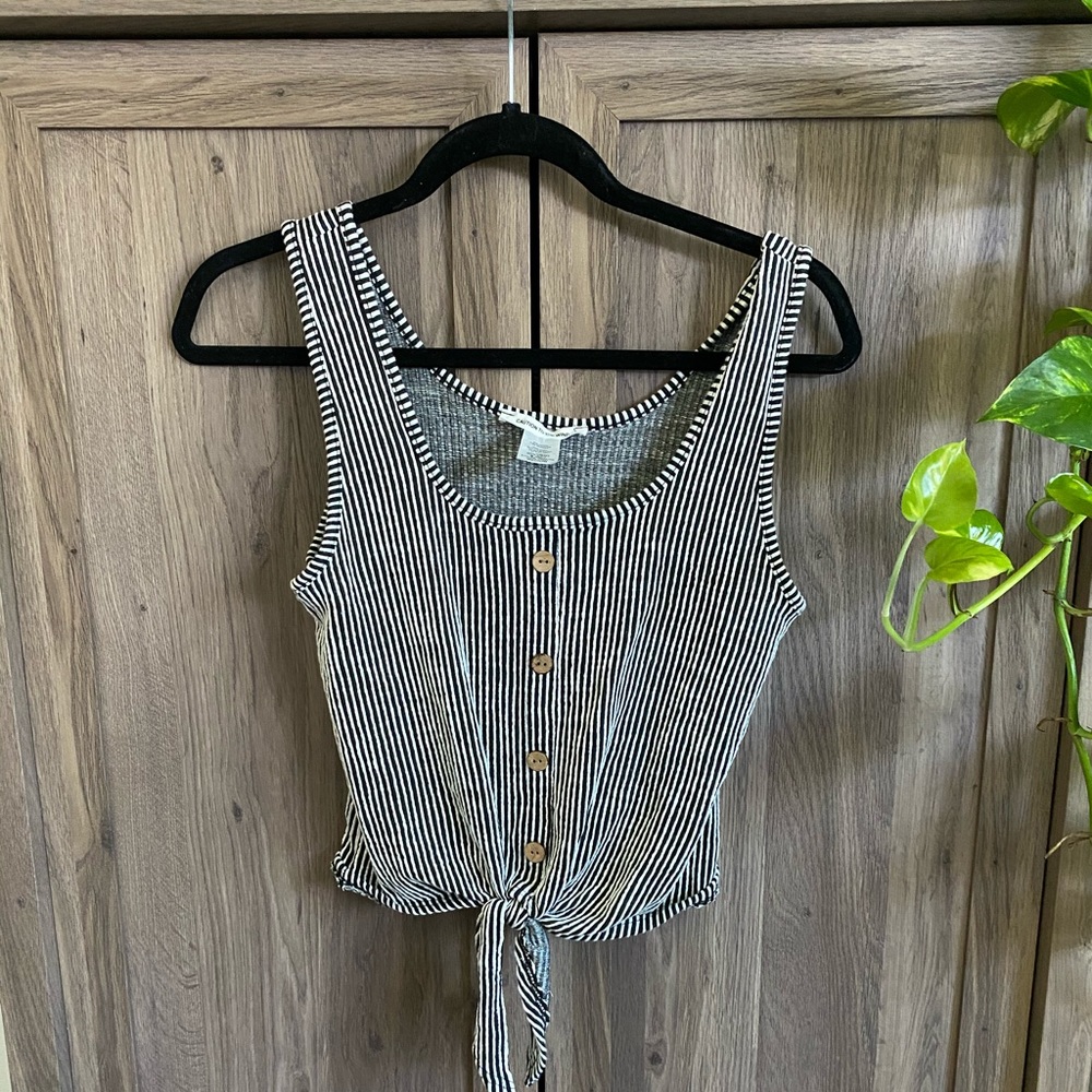Black and white pinstripe crop tank